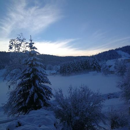 La Chaux Neuve Chez Nous Bed & Breakfast エクステリア 写真